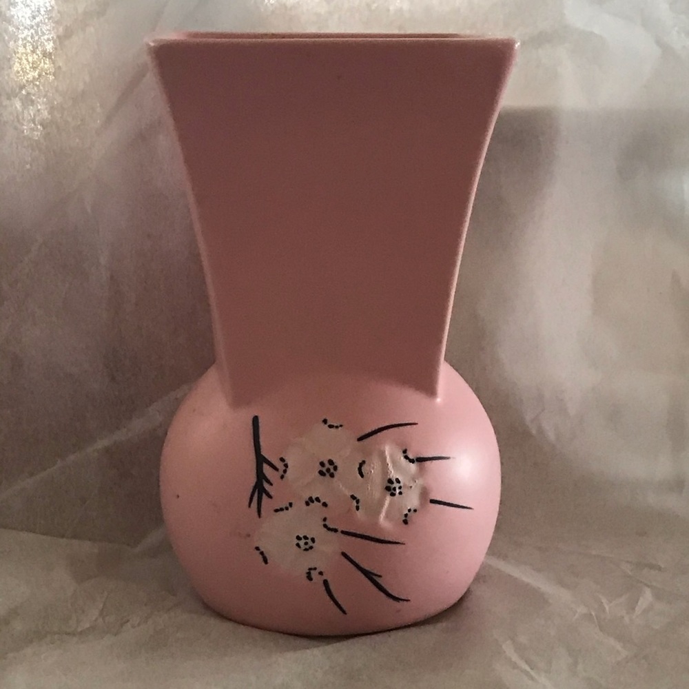 McCOY ART POTTERY MID CENTURY RARE PINK VASE HAS ORIENTAL CHERRY BLOSSOMS EUC
